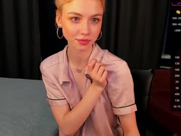 girl
        elizabethmad cam image #1850329