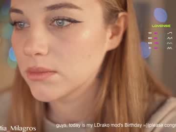 girl
        mia_milagros cam image #2613861