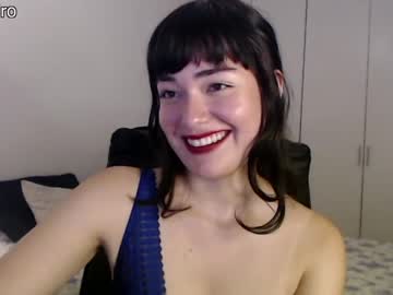 girl
        dronae cam image #1090333