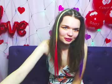 girl
        lldaylinalops cam image #3465482