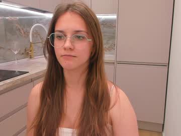 girl
        dream_beam cam image #5928475