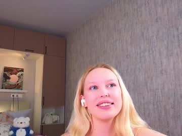 girl
        shyrubate cam image #4871408