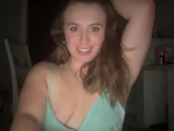 girl
        mileylayz cam image #4956251