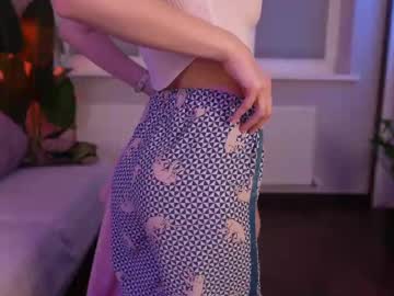 girl
        toxl cam image #6641322
