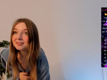 girl
        elizabeth__gray cam image #691603