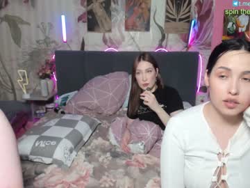 couple
        nickanny cam image #1985436