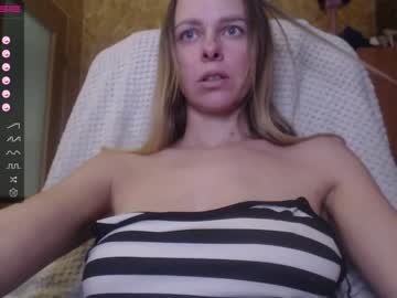 girl
        topmoddel cam image #372442