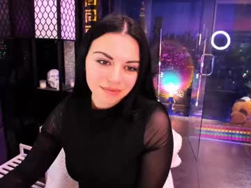 girl
        alma_pearl cam image #6236145