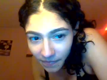 girl
        lexysexy_ cam image #1285507