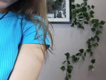 girl
        teresabriggs cam image #2242857