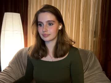 girl
        cute_siberian_girl cam image #3349670