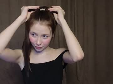 girl
        lovelydelmel cam image #3609698