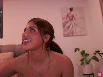 girl
        nina_mon cam image #6723030