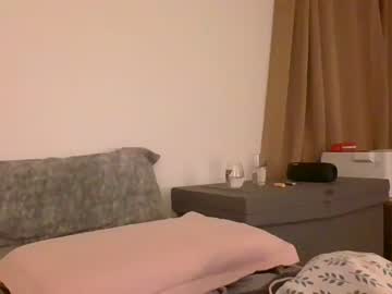 girl
        rosegold18 cam image #64720