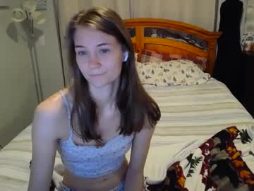 girl
        katynowhere cam image #5853877