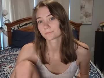 girl
        katynowhere cam image #4660832