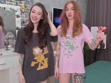 girl
        jerkoffstation cam image #914250