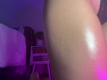 girl
        brielledaviss cam image #6586089