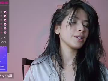 girl
        anniehillofficial_ cam image #2017491