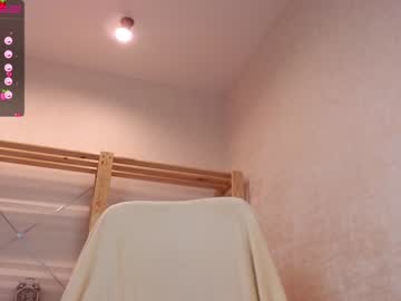 girl
        mila_kimm cam image #947500