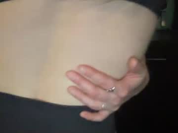 couple
        fartsmommy cam image #560059