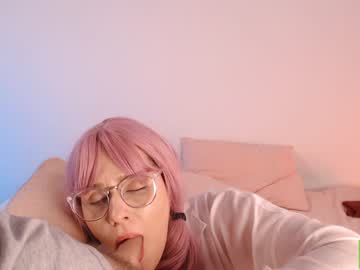 girl
        amycream cam image #687646