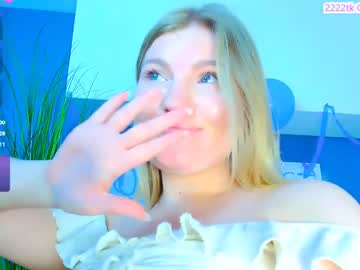 girl
        yummy_pie_ cam image #5101443