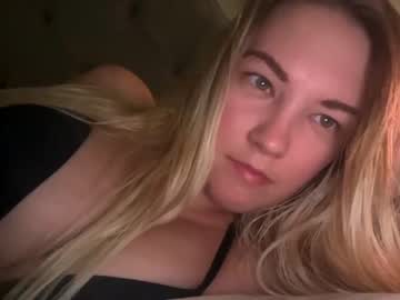 girl
        mariah95 cam image #163254