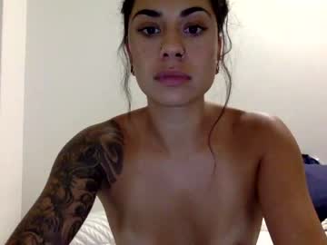 girl
        baraldi_b cam image #1223380