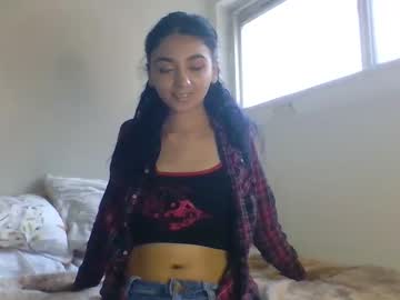girl
        dreamymermaid cam image #1780331