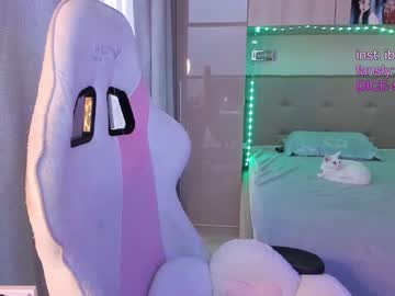 girl
        elizabethbritanny cam image #3478424