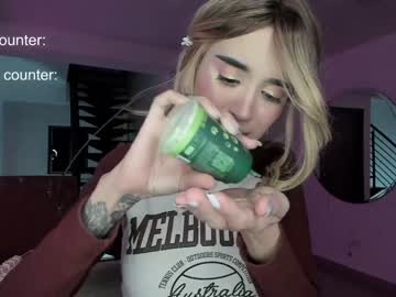 girl
        lonelly_lolly98 cam image #4245105