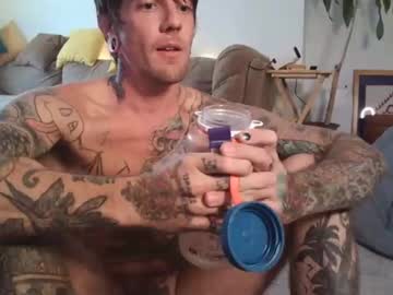 couple
        tatted_and_tan cam image #4668120