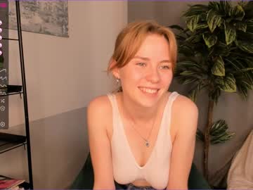 girl
        lastsenses cam image #2145394