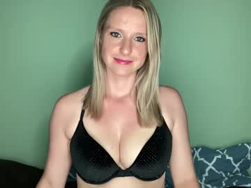 girl
        lovingsummer cam image #4774801