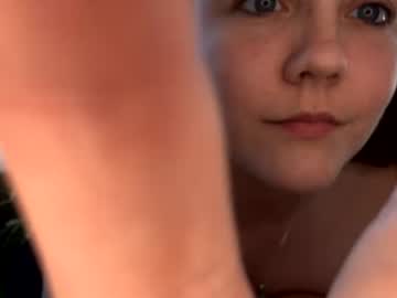 girl
        syndica cam image #6576880