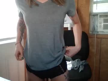 girl
        ellieozark cam image #1713073