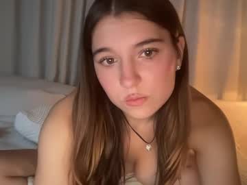 girl
        stasiaa1 cam image #5451841