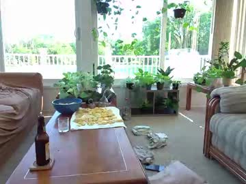 girl
        rosegold18 cam image #4469977