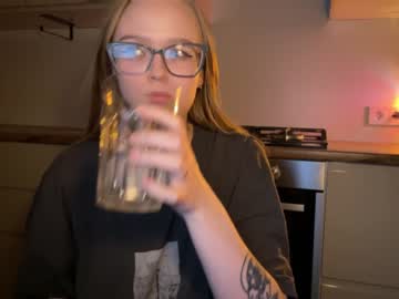 couple
        babyytonight cam image #3765453