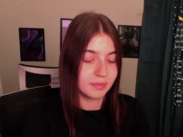 girl
        stacy_cy cam image #5166841