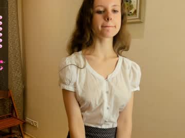 girl
        maryrogersa cam image #2327142