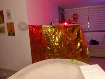 girl
        lonelly_lolly98 cam image #5830698