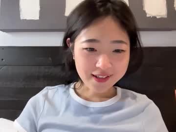 girl
        cozykorean cam image #6499127