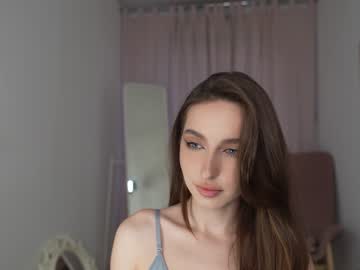 girl
        silent_chill cam image #4125042