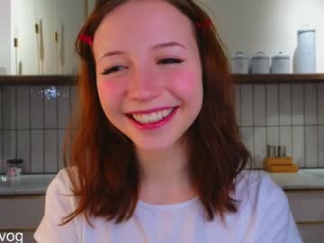 girl
        delorathecookie cam image #6024404