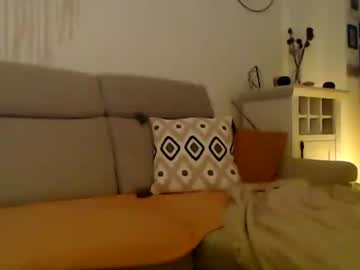 girl
        shadowlady cam image #2483093