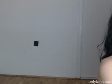 couple
        monaher cam image #1332972