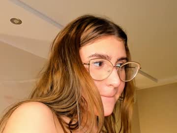 girl
        garynhammond cam image #5397069