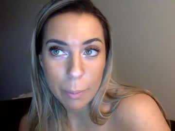 girl
        ariannakartel cam image #701948